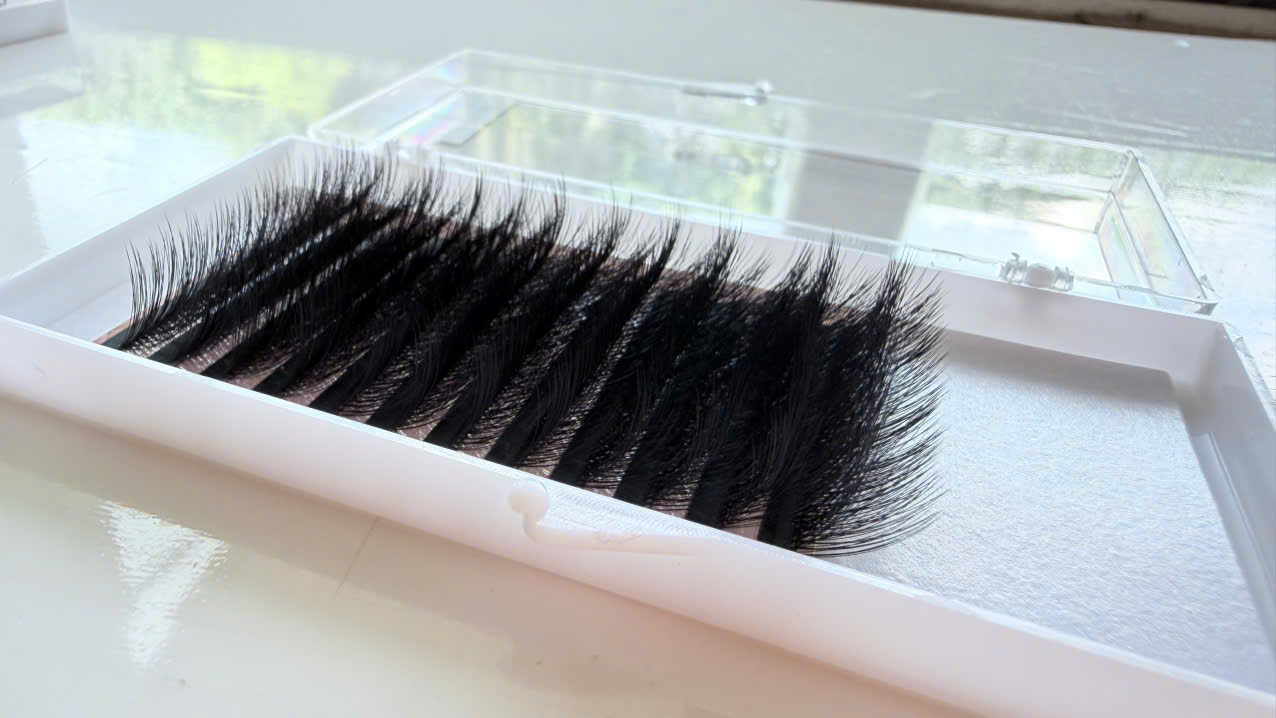 Multi Layer 3d Effect Fluffy Volume Lashes Extensions Wild Comic Eyelashes Multi Layer 3d Effect Fluffy Volume Lashes Extensions Wild Comic Eyelashes