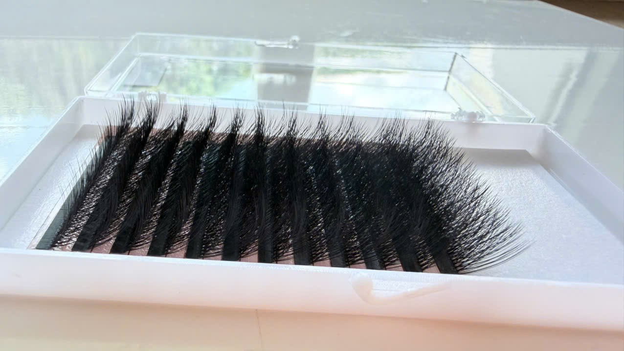 Multi Layer 3d Effect Fluffy Volume Lashes Extensions Wild Comic Eyelashes Multi Layer 3d Effect Fluffy Volume Lashes Extensions Wild Comic Eyelashes